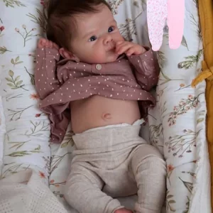 Bebe reborn Olho aberto realista